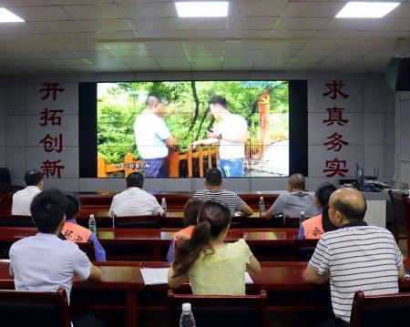 ���Ѽ��F(tu��n)�h֧���M���տ����ɌW(xu��)һ�����ҕҹУ